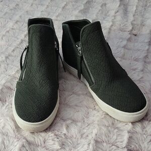 Steve Madden Dark Green Knit High-Top Side Zip Athleisure Sneakers Size 8